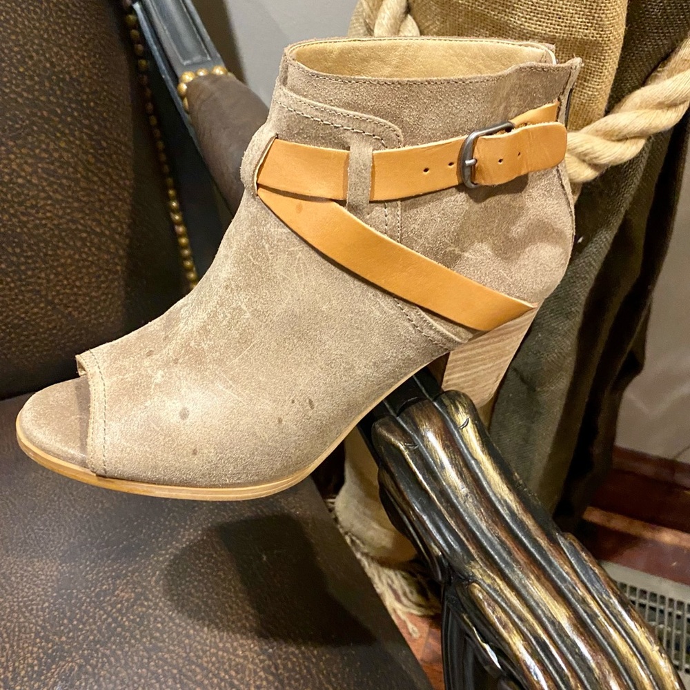 Lucky Brand bootie
